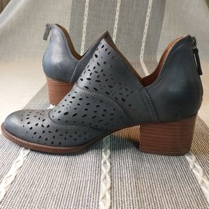 Women's Perforated Leather Ankle Boots - Gray